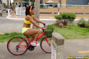 Original 3840 px/ 2542 px