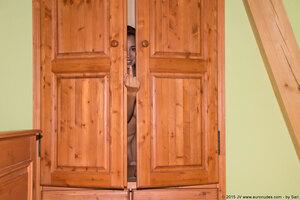 Original 2700 px/ 1800 px