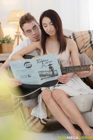 Original 2333 px/ 3500 px