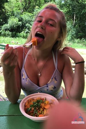 Original 2000 px/ 3000 px