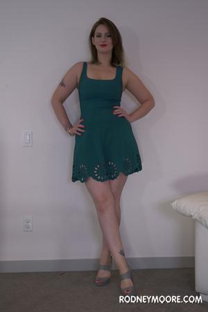 #RodneyMoore Sadie Grey - Kiss My Ass