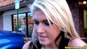 Original 3840 px/ 2160 px