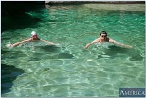 Original 850 px/ 571 px