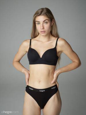 Original 10256 px/ 13676 px