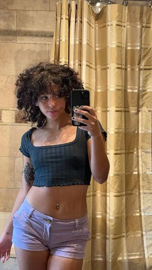 Original 1152 px/ 2048 px