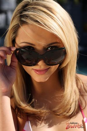 Original 683 px/ 1024 px