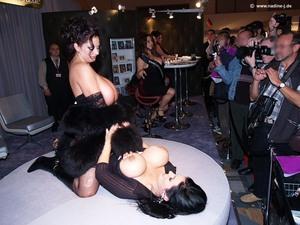 Original 750 px/ 562 px