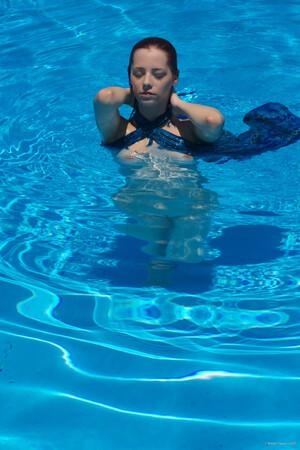 Original 1365 px/ 2048 px