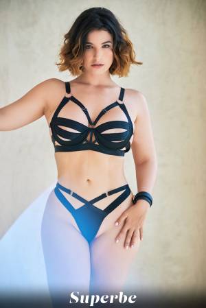 Original 2561 px/ 3840 px