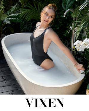 Original 2000 px/ 2501 px