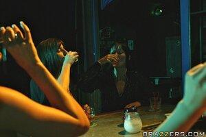 Original 900 px/ 599 px