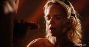 Original 5000 px/ 2637 px