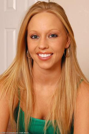 #ATKArchives Brea Bennett (Bre025) Set 115377