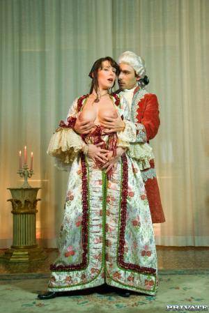 Original 1067 px/ 1600 px