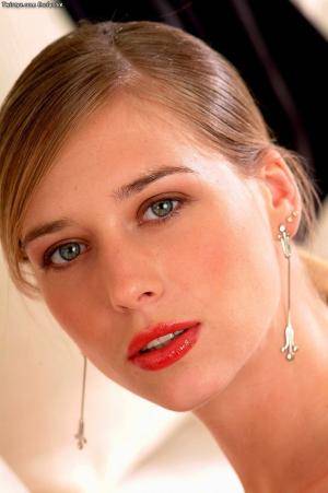 Original 731 px/ 1099 px