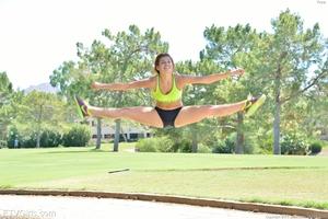 Original 1600 px/ 1064 px