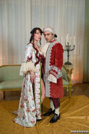 Original 1067 px/ 1600 px