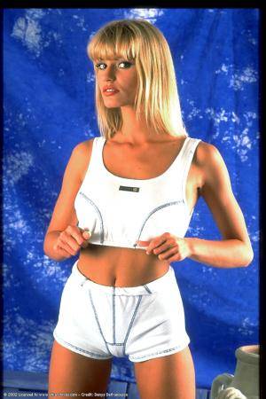 Original 682 px/ 1024 px