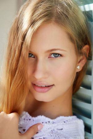 Original 854 px/ 1280 px