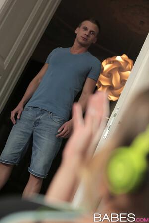 Original 832 px/ 1248 px