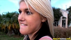 Original 3840 px/ 2160 px