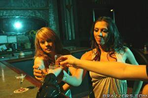 Original 900 px/ 599 px