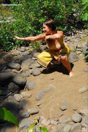 Original 857 px/ 1280 px