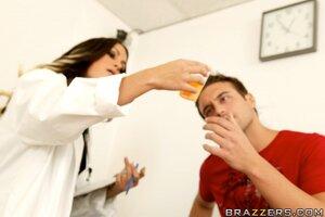 Original 900 px/ 599 px