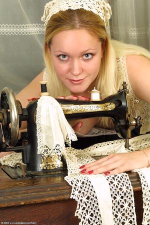 Original 682 px/ 1024 px