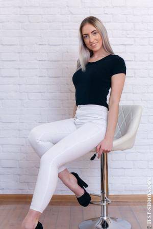 Original 854 px/ 1280 px