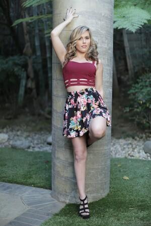 Original 1280 px/ 1920 px