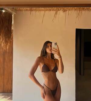 Original 640 px/ 709 px