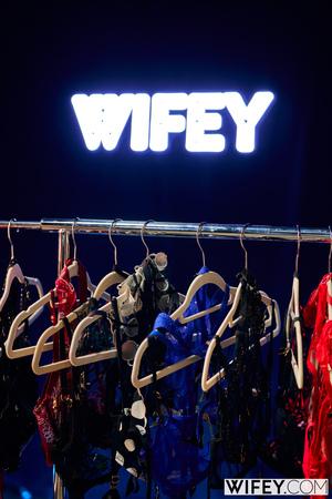 Original 2000 px/ 2999 px