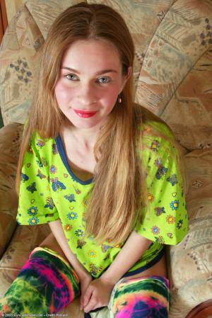 Original 684 px/ 1024 px