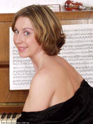 Original 768 px/ 1024 px