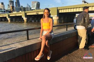 Original 3000 px/ 2000 px