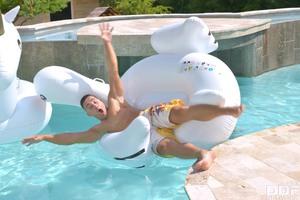 Original 4000 px/ 2670 px