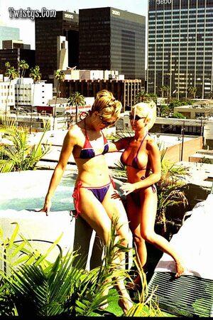 Original 533 px/ 800 px