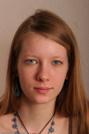 Original 682 px/ 1024 px