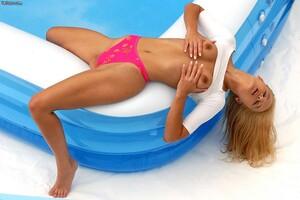 Original 1095 px/ 730 px