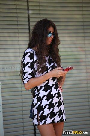 Original 1067 px/ 1600 px