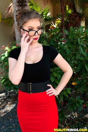 Original 2560 px/ 3840 px