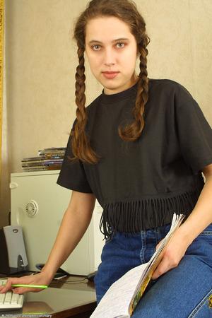 Original 682 px/ 1024 px