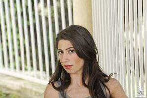 Original 1600 px/ 1064 px