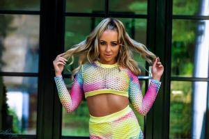 Original 4500 px/ 3000 px