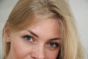 Original 1600 px/ 1067 px