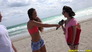 Original 1800 px/ 1013 px