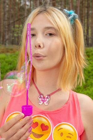 Original 854 px/ 1280 px