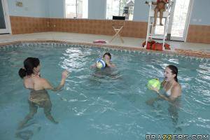 Original 900 px/ 600 px