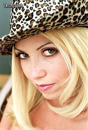 Original 546 px/ 800 px